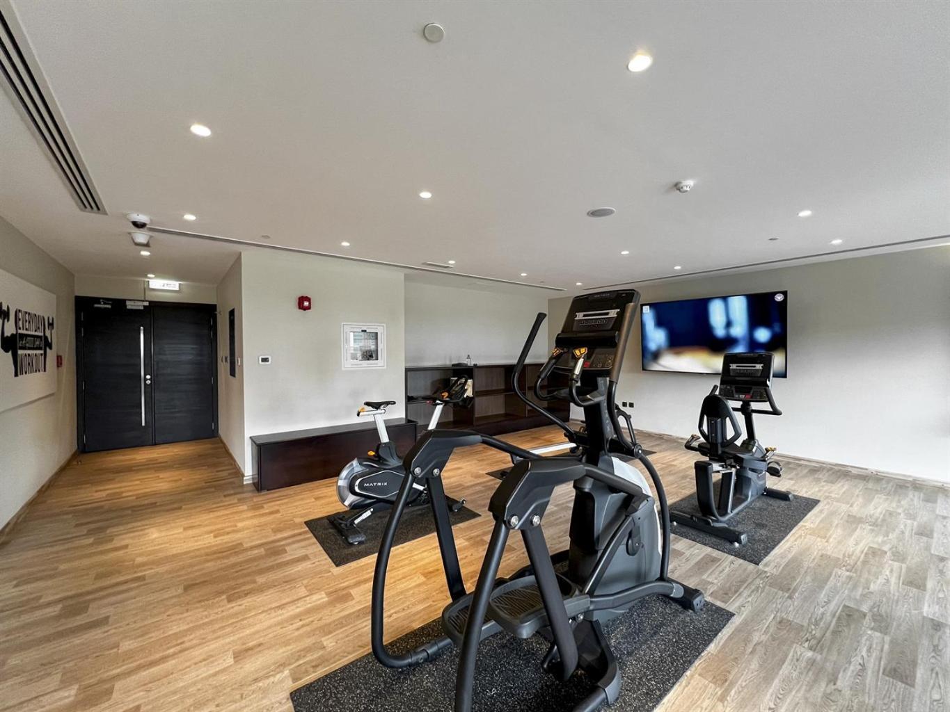 Trophy-luxury 2bdr In The Heart Of Downtown