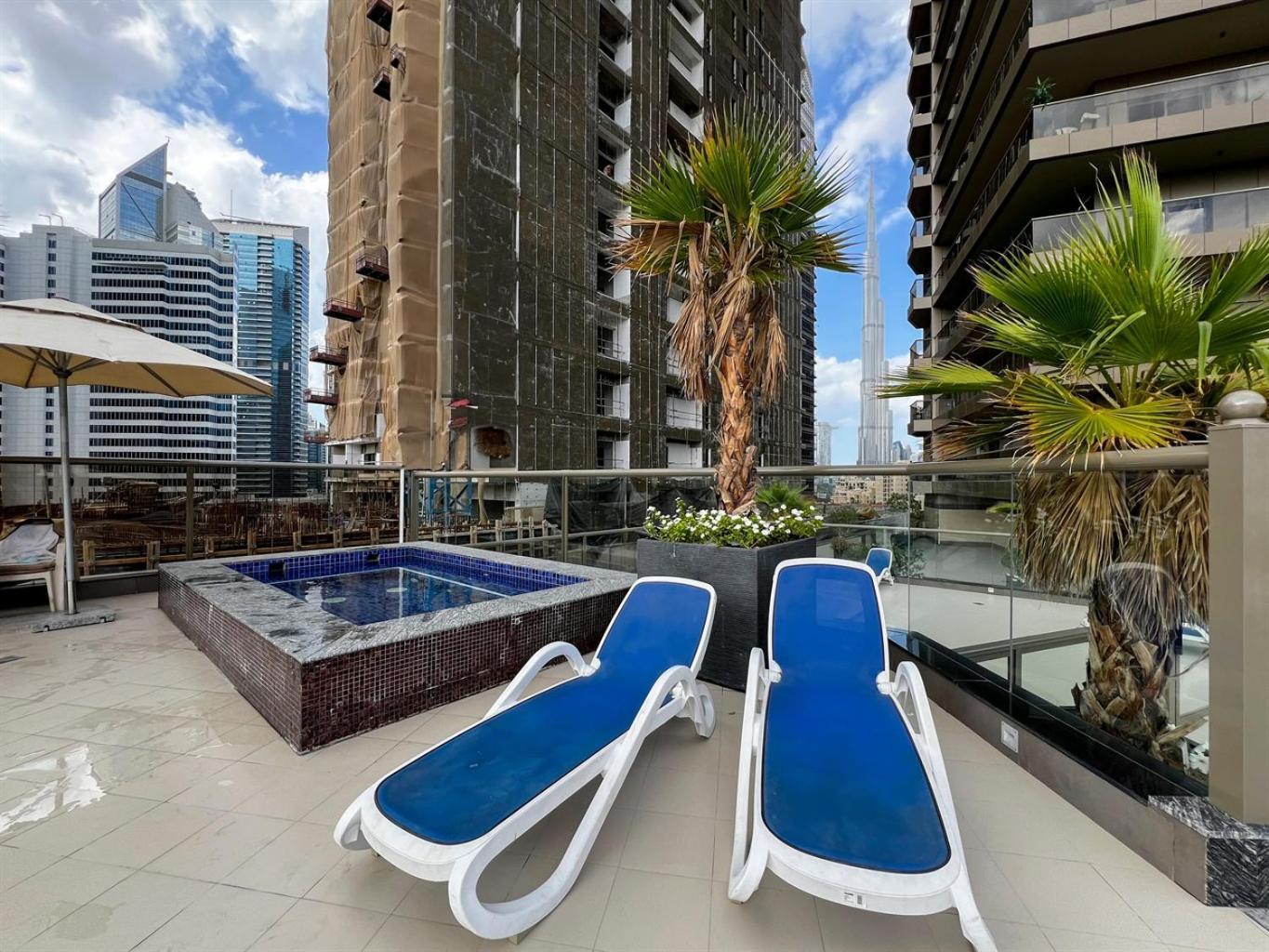 Apartment Trophy-luxury 2bdr In The Heart Of Downtown