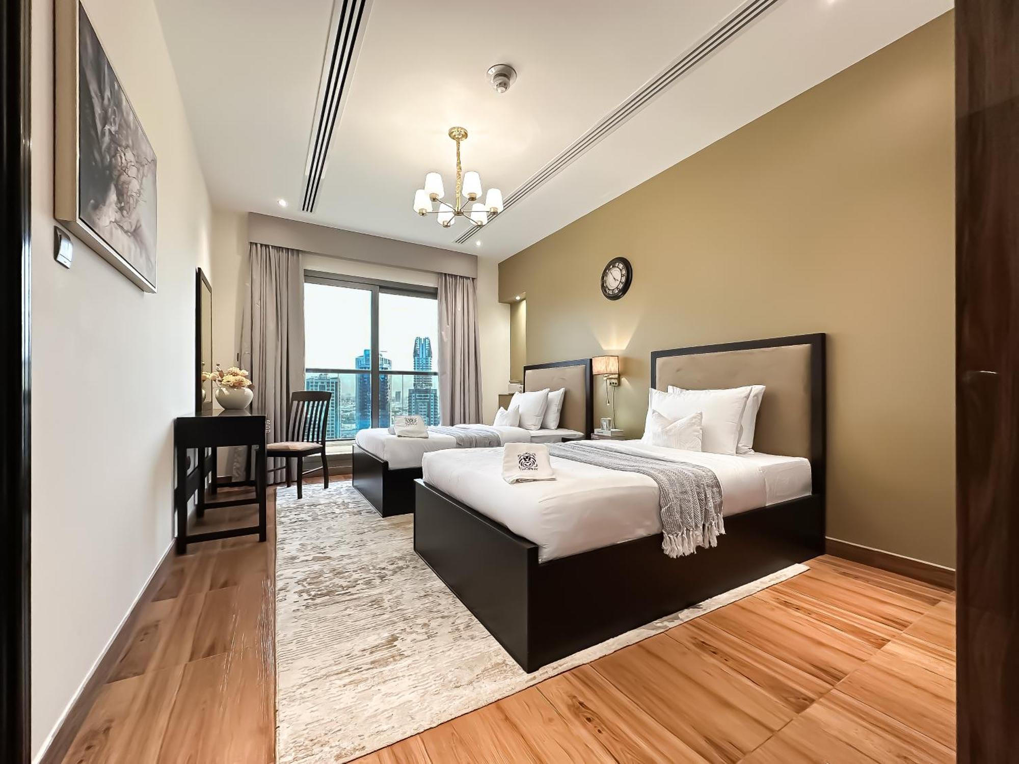 Apartment Trophy-luxury 2bdr In The Heart Of Downtown *