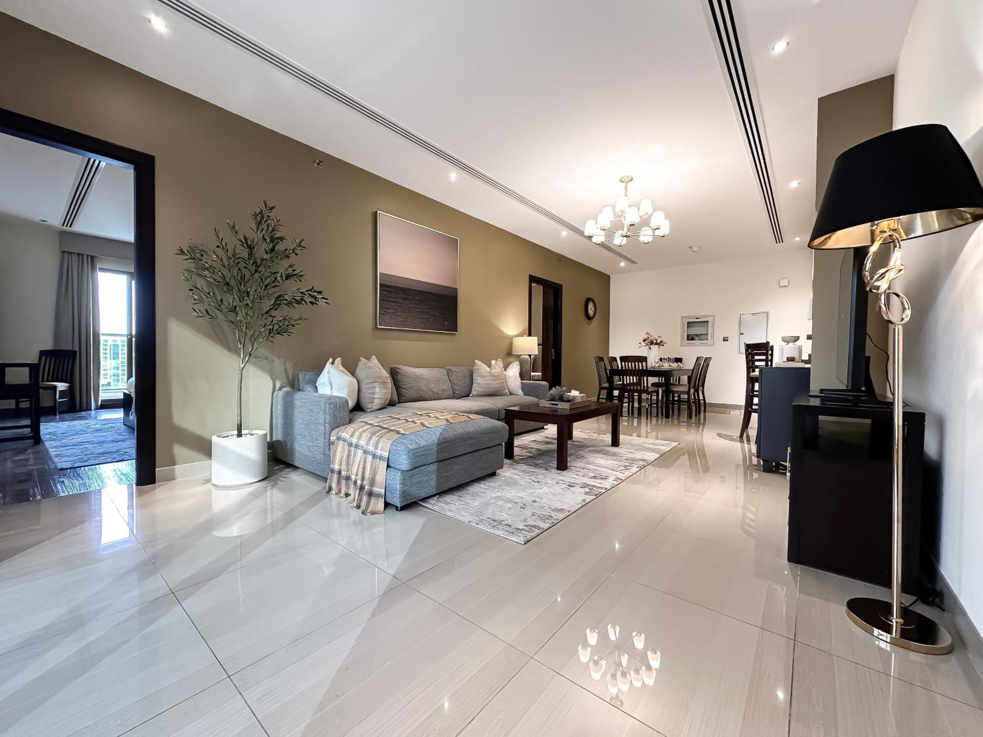 Trophy-luxury 2bdr In The Heart Of Downtown Apartment *